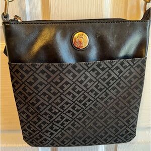 TOMMY HILFIGER Black Signature Canvas
Crossbody Messenger Shoulder Bag